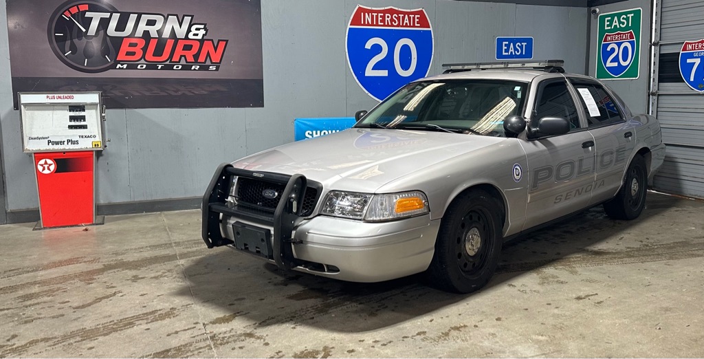 2011 FORD CROWN VICTORIA POLICE INTERCEPTOR