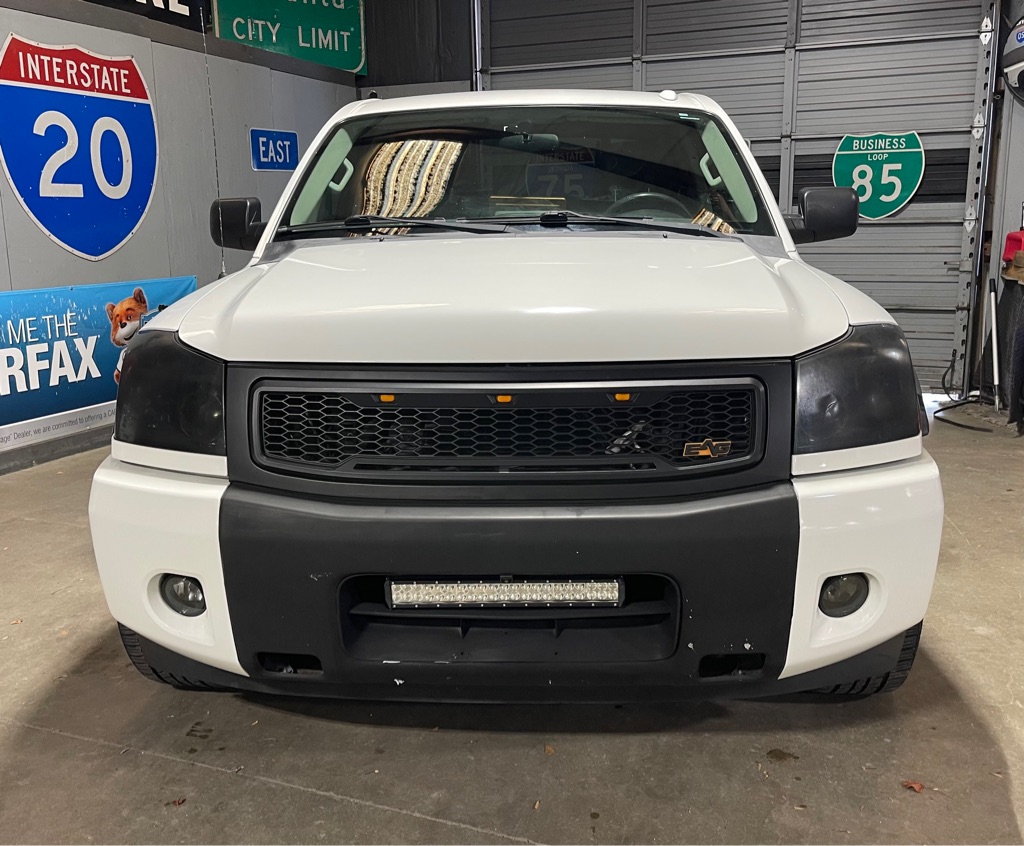 2015 NISSAN TITAN SV