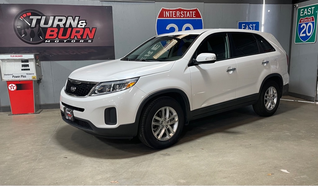 2015 KIA SORENTO LX