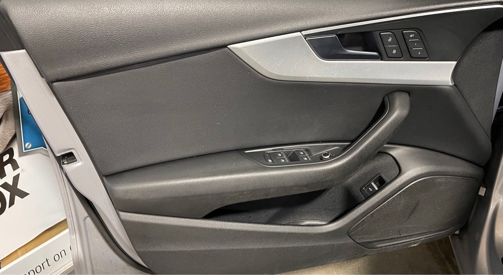 2017 Audi A4 Premium - Photo 9