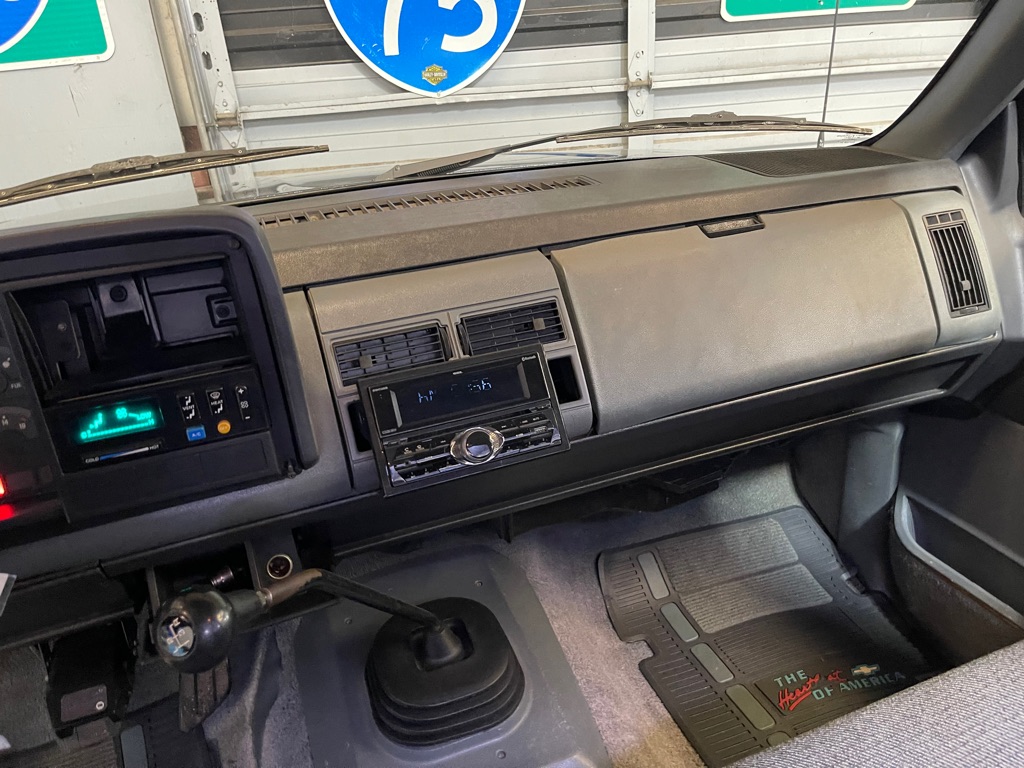 1988 Chevrolet GMT400 - Photo 12