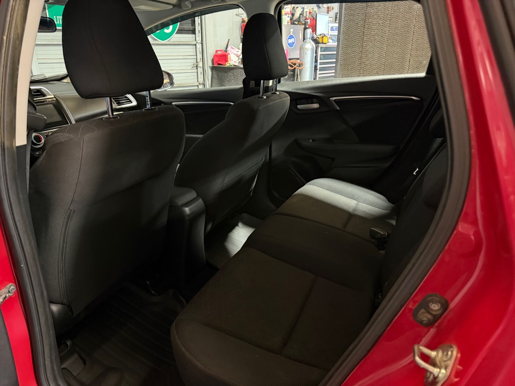 2015 Honda Fit 18