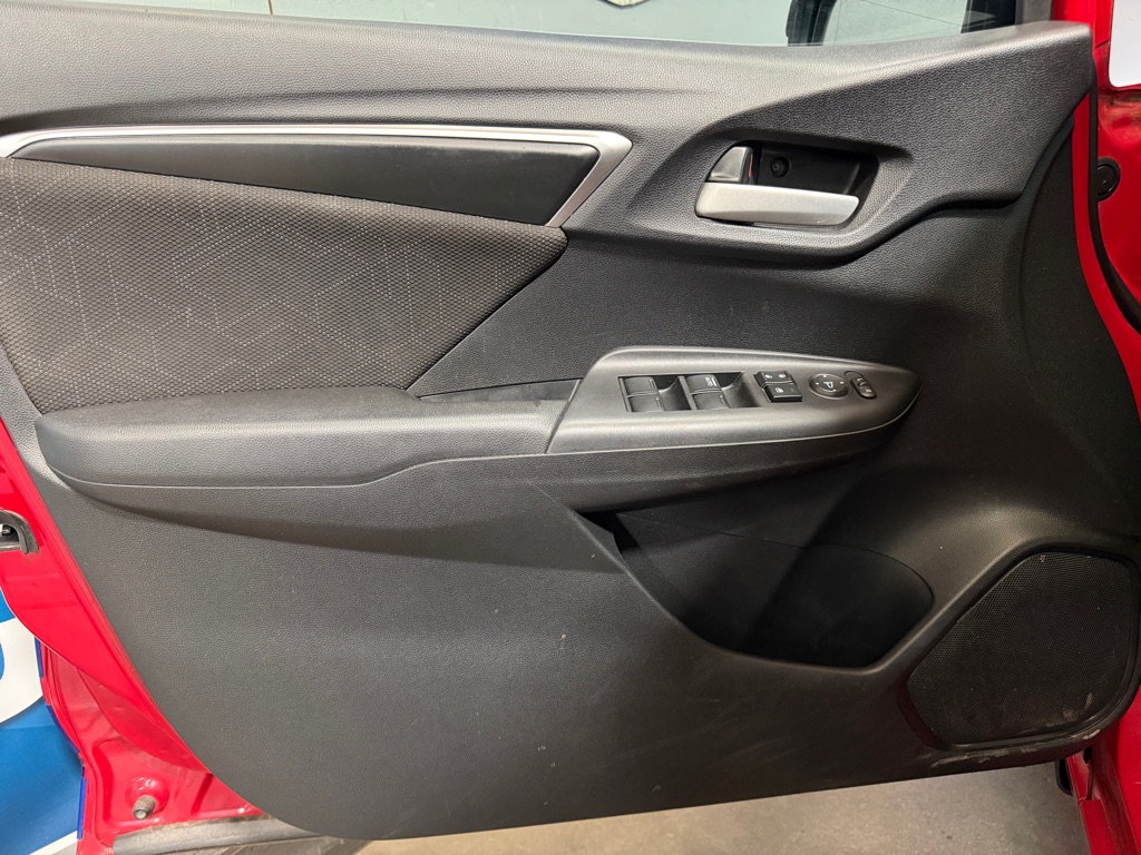 2015 Honda Fit 9