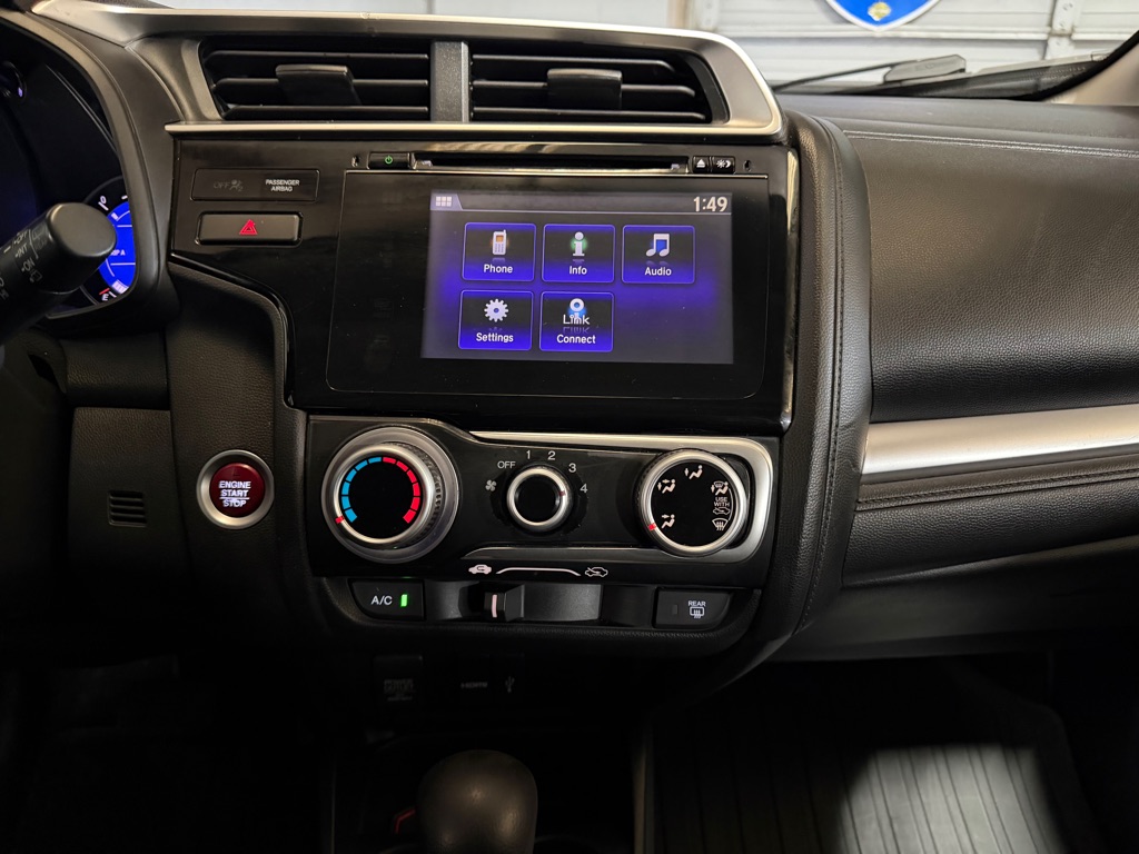 2015 Honda Fit 13